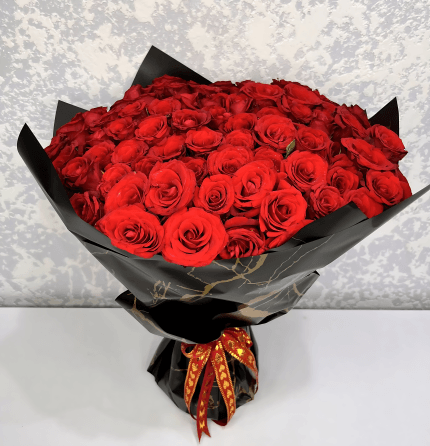 100-red-roses-bouquet-enhanced