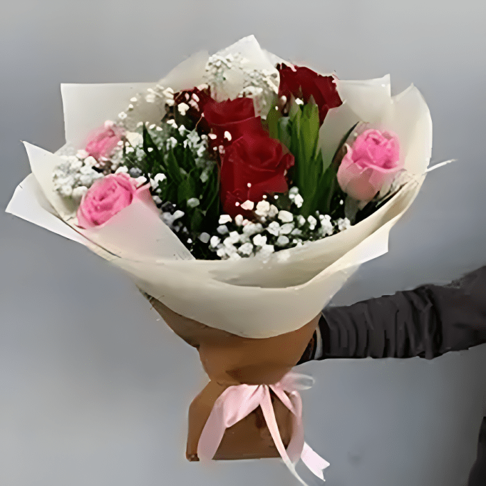 radiant-love-bouquet-a-symphony-in-red-and-pink