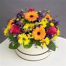 rainbow-hat-box-bouquet